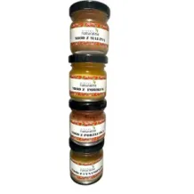 Zestaw 4 miodków smakowych w celofanie prezent 70287