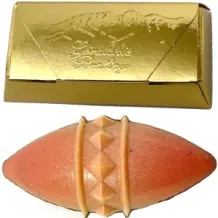 Pralina z nadzieniem o smaku dzikiej róży 12g Góralskie Praliny. 72335